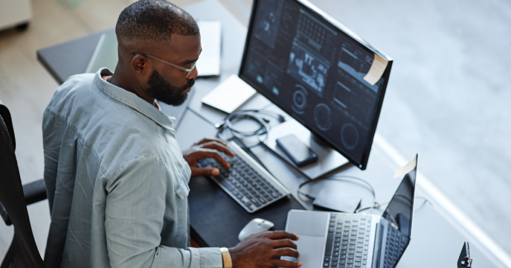 service supply chain planner looking at data analysis